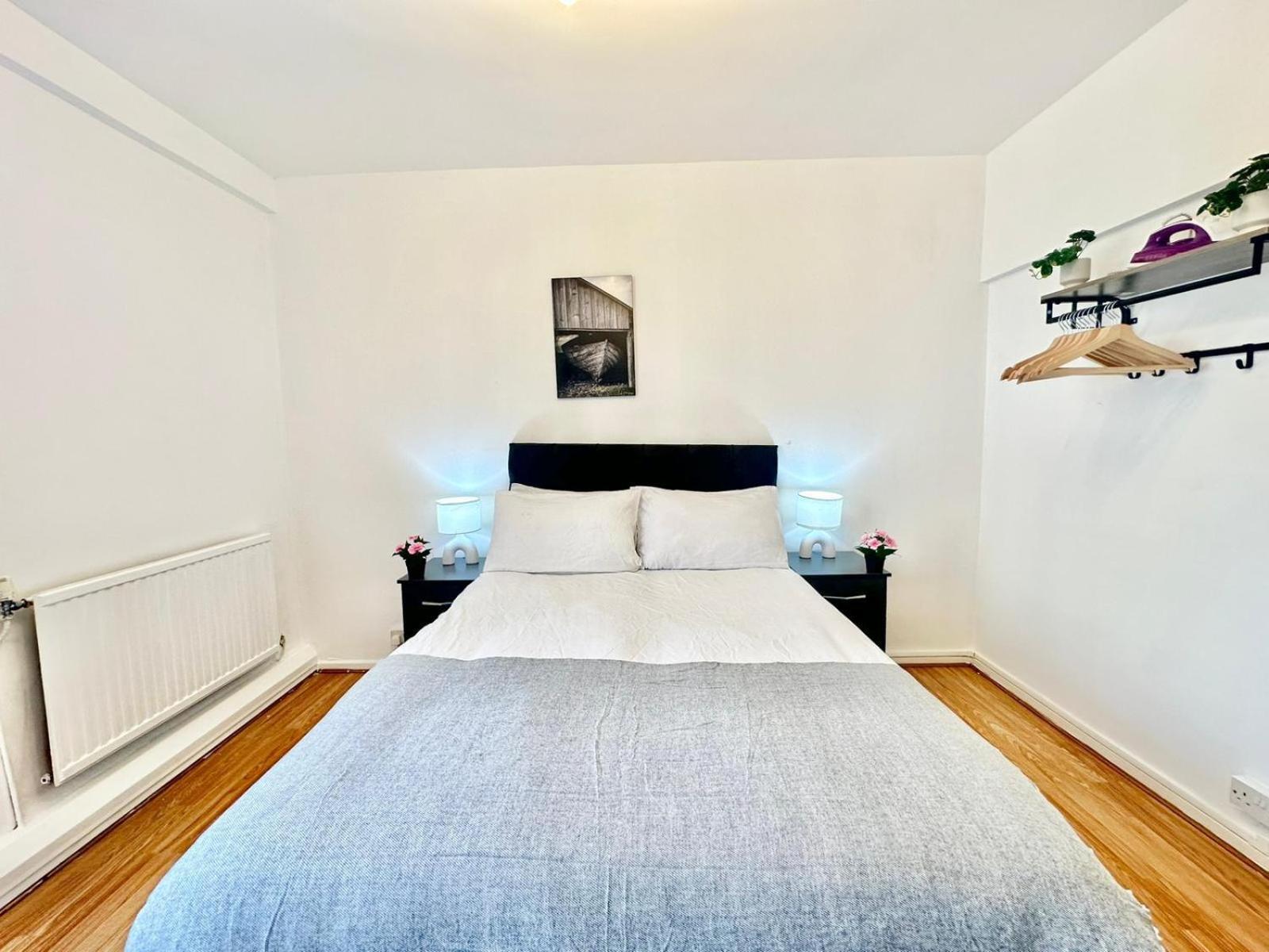 Paddington 2 Bedroom Cosy Apartment *
